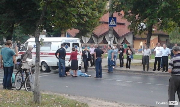 Жінку збили біля переходу. ФОТО